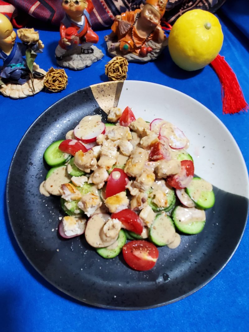 樱桃萝卜青瓜鸡胸肉沙拉的家常做法 樱桃萝卜青瓜鸡胸肉沙拉怎么做好吃